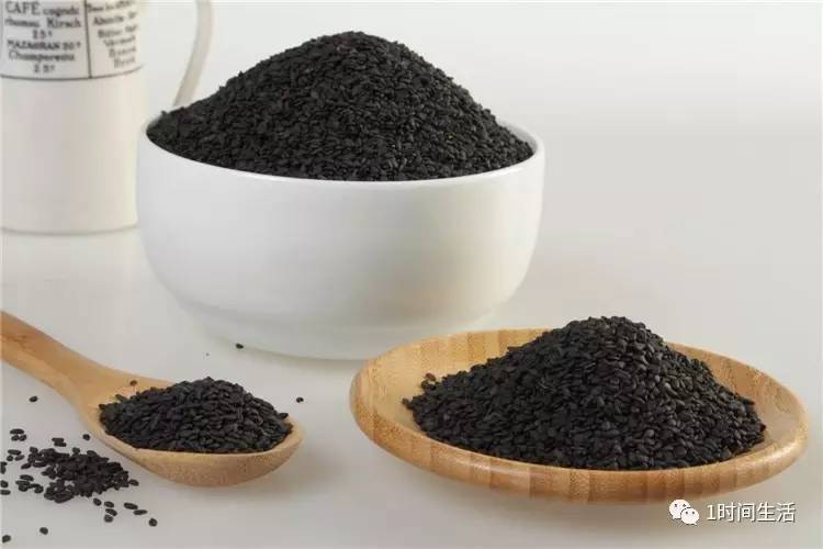 黑芝麻补铁吗(黑芝麻补铁一天用量是多少)-硒宝网