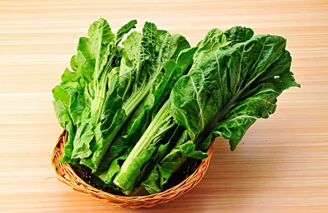 孕妇一天补钙量是多少（孕妇补钙一天吃多少毫克）-硒宝网