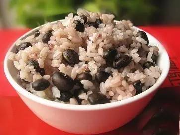 红豆补铁吗（红豆补铁效果怎么样）-硒宝网