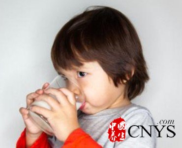 婴幼儿 补钙（婴幼儿补钙有什么好处和坏处）-硒宝网