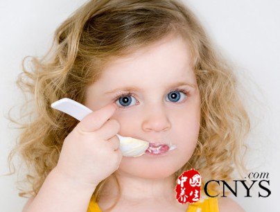 婴幼儿 补钙（婴幼儿补钙有什么好处和坏处）-硒宝网