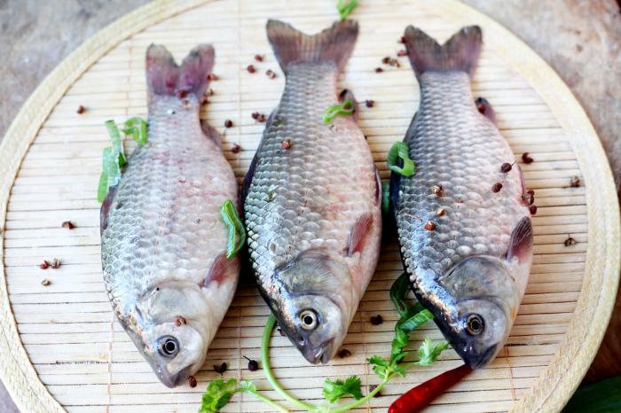 鲫鱼汤补钙吗(鲫鱼汤补钙怎么样)-硒宝网