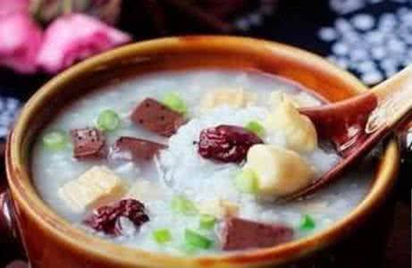 用铁锅做饭可以补铁吗（做饭铁锅补铁用可以吗视频）-硒宝网