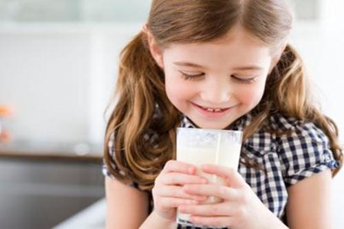 三个月的宝宝需要补钙吗(宝宝补钙要补到几个月)-硒宝网