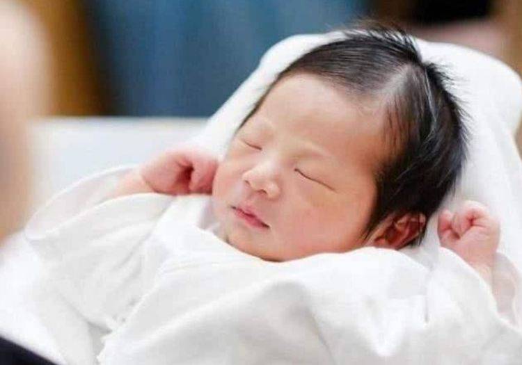 婴儿多大可以补钙（多大婴儿补钙可以吃鱼肝油）-硒宝网