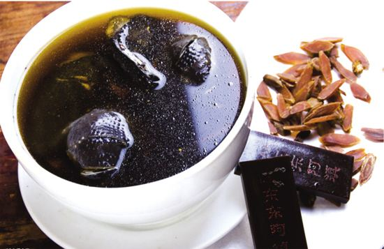 什么食物补铁补血（补血食物补铁的有哪些）-硒宝网