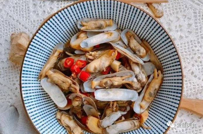 鲫鱼豆腐汤补钙吗(豆腐鲫鱼汤补钙效果好吗)-硒宝网