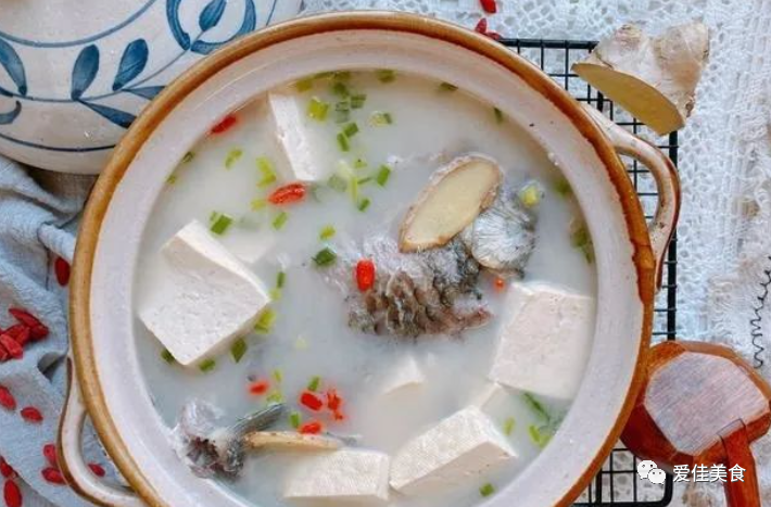 鲫鱼豆腐汤补钙吗(豆腐鲫鱼汤补钙效果好吗)-硒宝网