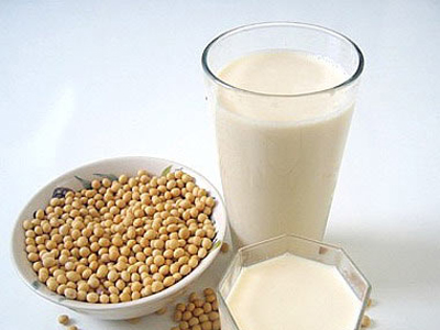 豆浆补铁吗(豆浆补铁还是补钙)-硒宝网