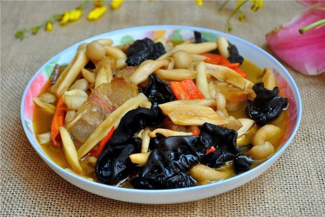 儿童补铁食谱(儿童补铁的菜谱有哪些)-硒宝网