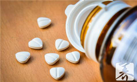 四岁宝宝吃什么钙片补钙效果好（宝宝吃钙片还是钙剂吸收好）-硒宝网