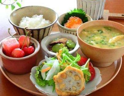 吃什么补钙最快中老年（补钙老年吃中药好吗）-硒宝网