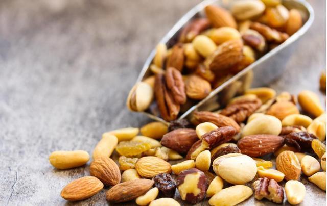 坚果补钙吗(哪些坚果补钙)-硒宝网