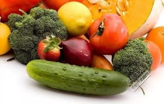 吃什么补铁最快（吃补铁的药大便是黑色的正常吗）-硒宝网