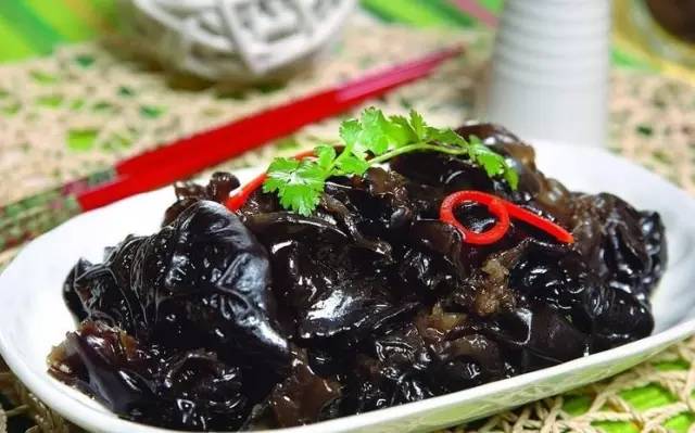 补血补铁的食物(补血食物补铁效果好吗)-硒宝网