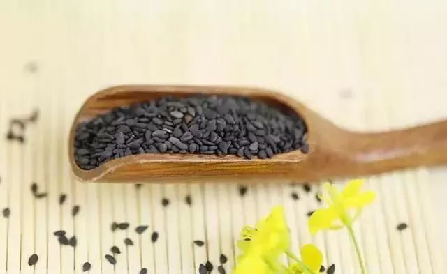 木耳补铁吗(木耳补铁吸收好吗)-硒宝网