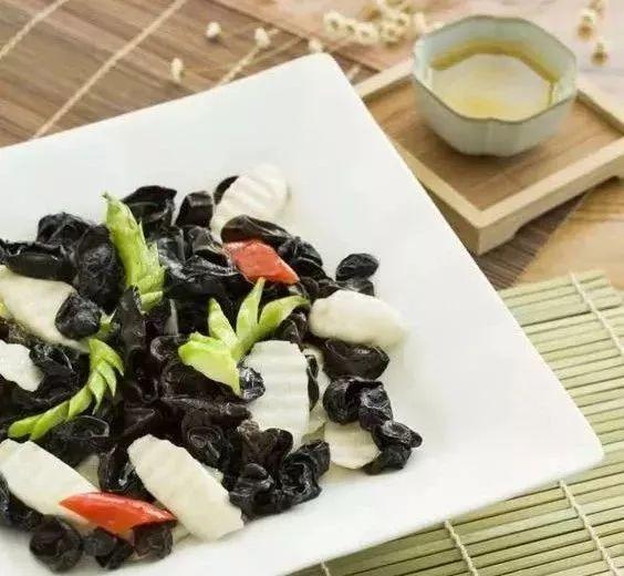 补铁便秘怎么办（便秘补铁）-硒宝网