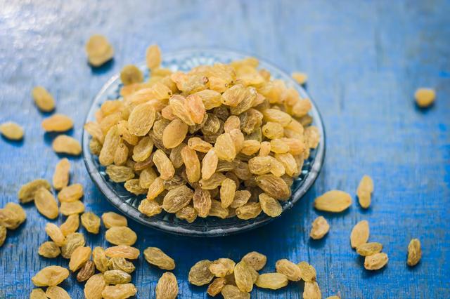 桥本补硒吃葡萄（桥本吃硒酵母的利弊）-硒宝网