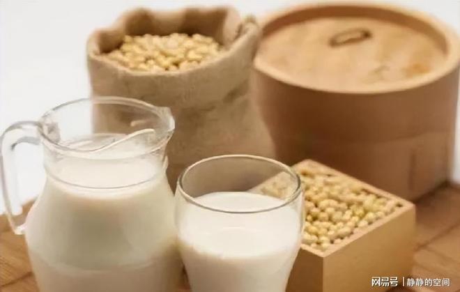 喝豆浆可以补钙吗(豆浆喝补钙可以一起吃吗)-硒宝网