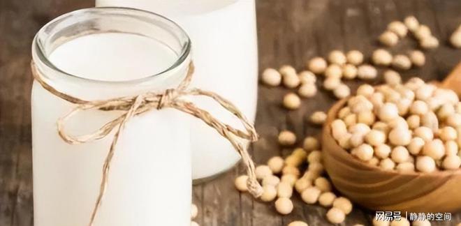 喝豆浆可以补钙吗(豆浆喝补钙可以一起吃吗)-硒宝网