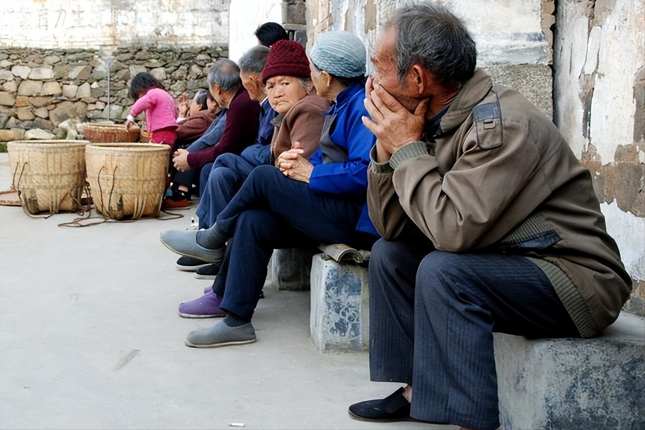 病毒肝补什么硒(补硒对肝病患者有好处吗)-硒宝网