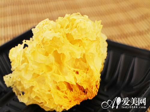 十大补钙汤(汤补钙吗吃氨糖补钙吗氨糖)-硒宝网