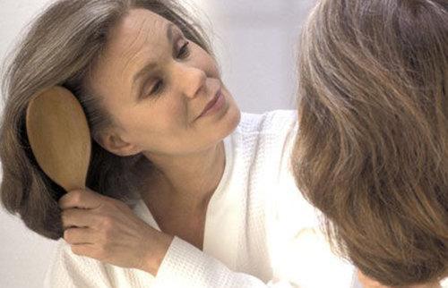 白头发是缺少什么微量元素（白发微量元素缺乏）-硒宝网