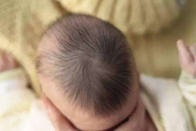 宝宝补钙铁锌最佳时间(锌铁什么时候给宝宝补)-硒宝网