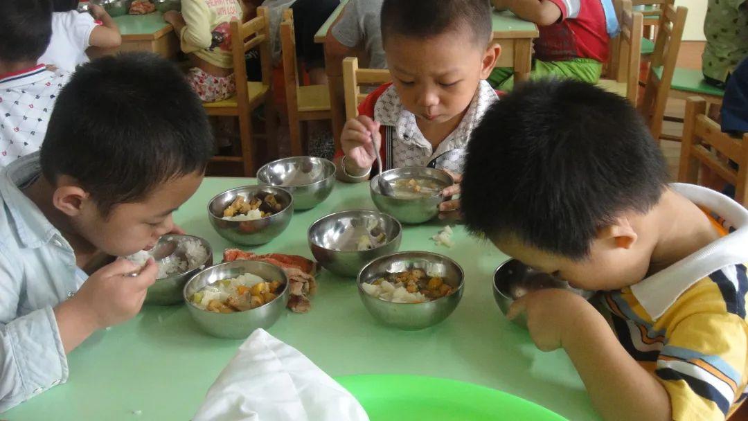 补硒后腹泻减少（补硒会不会拉肚子）-硒宝网