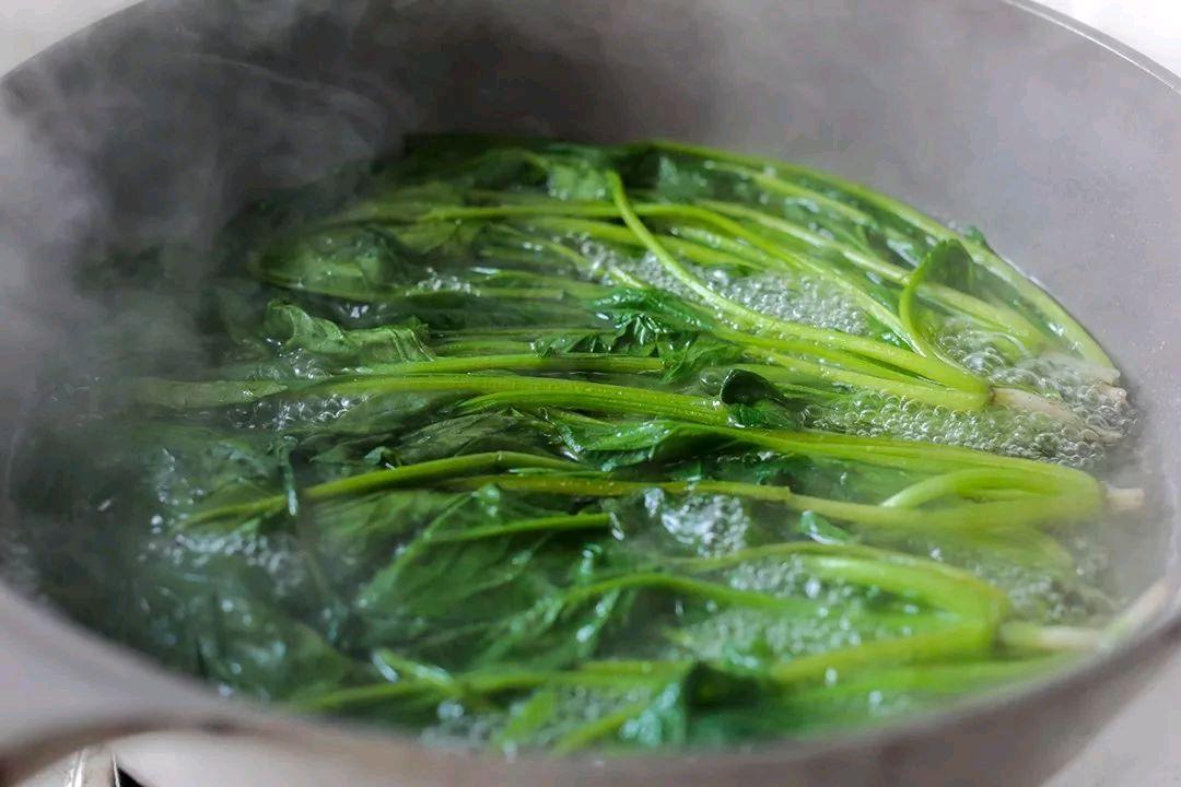 中年人补钙吃什么最好(中年人吃钙片补钙有用吗)-硒宝网