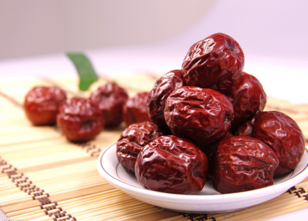 孕妇吃什么是补铁的(孕妇吃补铁是补什么的)-硒宝网