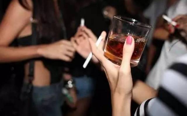 补硒后尿液清澈（吃完硒片尿变黄）-硒宝网