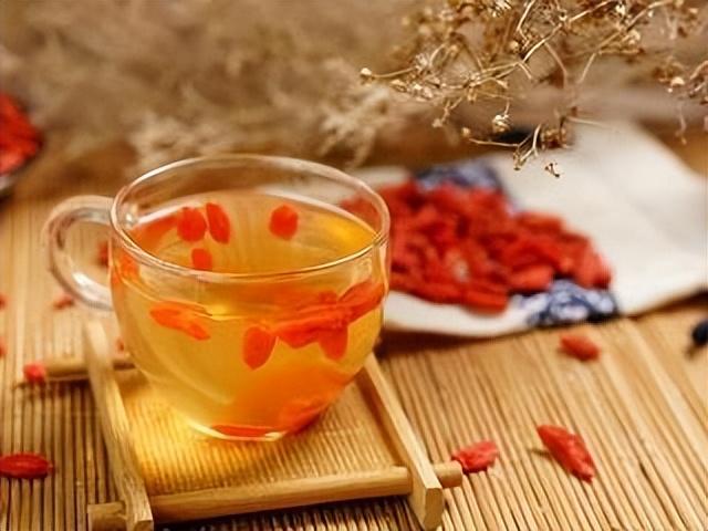 补硒后尿液清澈(清澈尿液补硒后会怎么样)-硒宝网