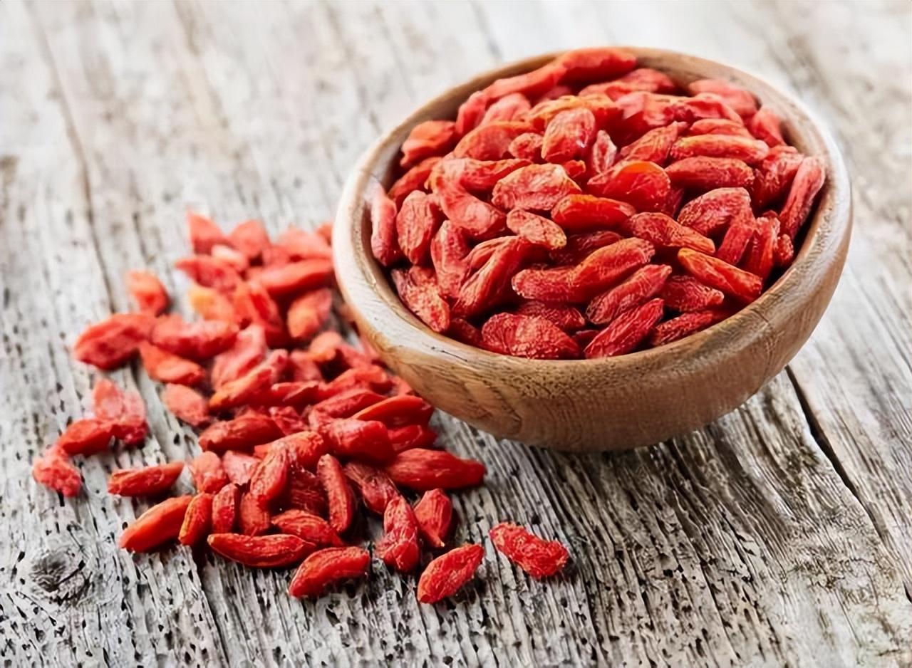 补硒后尿液清澈(清澈尿液补硒后会怎么样)-硒宝网