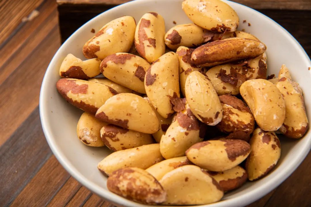 巴西果能补硒吗(巴西果仁含硒多少)-硒宝网