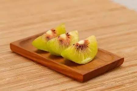 补硒黑色素沉淀(沉淀黑色素是什么意思)-硒宝网