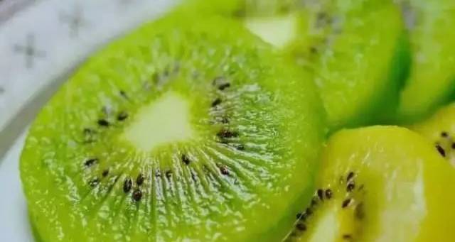 补硒黑色素沉淀(沉淀黑色素是什么意思)-硒宝网