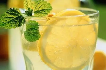 长痤疮要补硒吗(痤疮补长硒要多长时间)-硒宝网