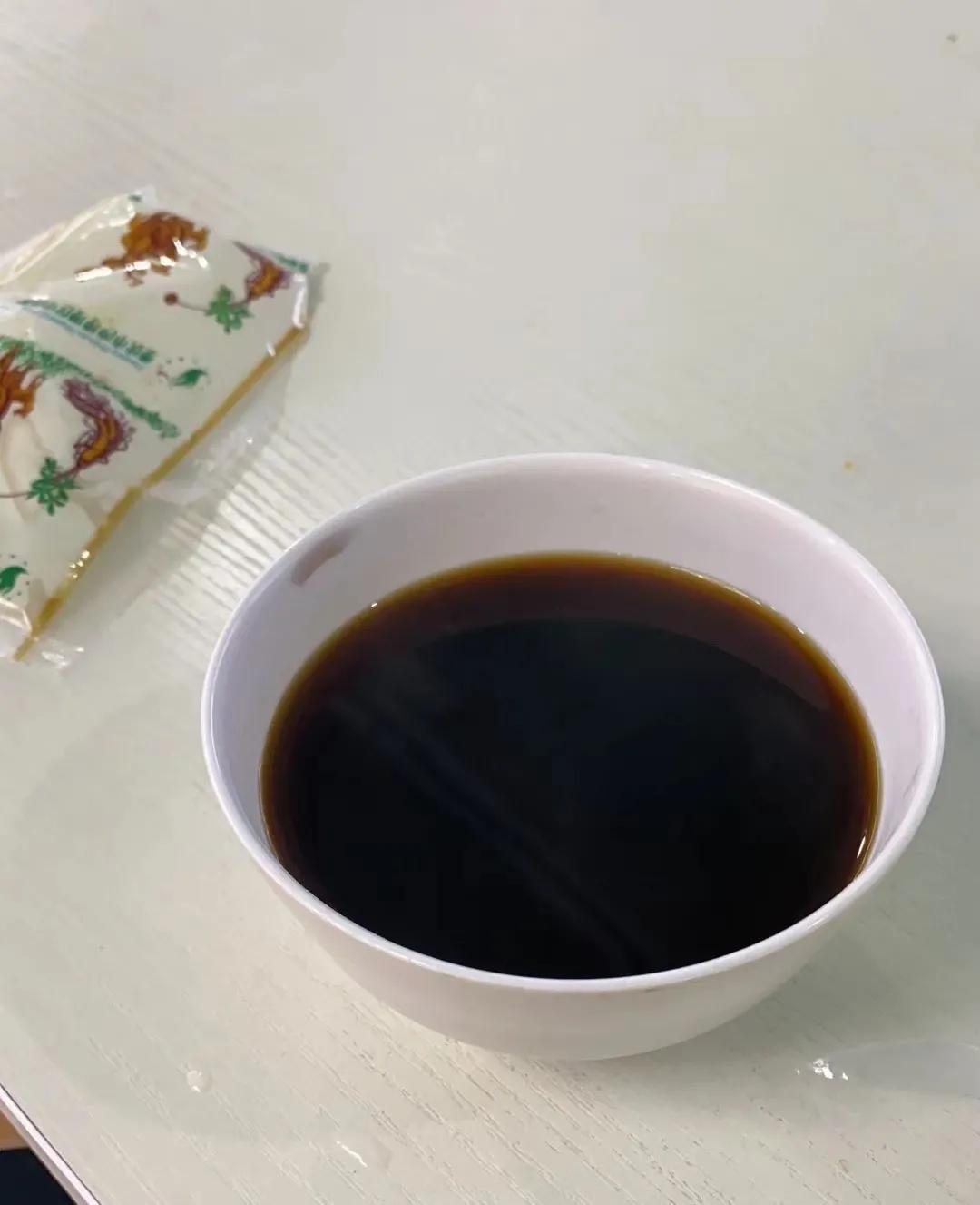 喝中药能补硒吗（吃中药能吃硒酵母吗）-硒宝网