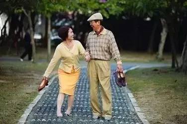 月子里能补硒吗(月子能补吗)-硒宝网