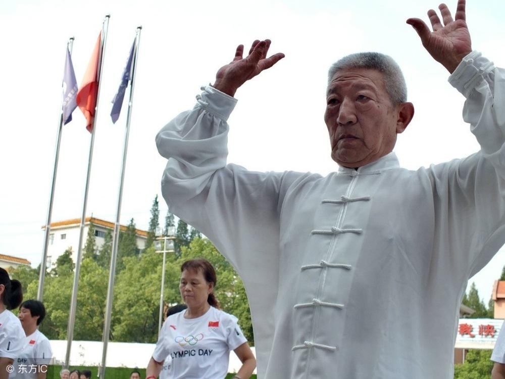 补硒能不能喝酒(喝酒能吃硒吗)-硒宝网