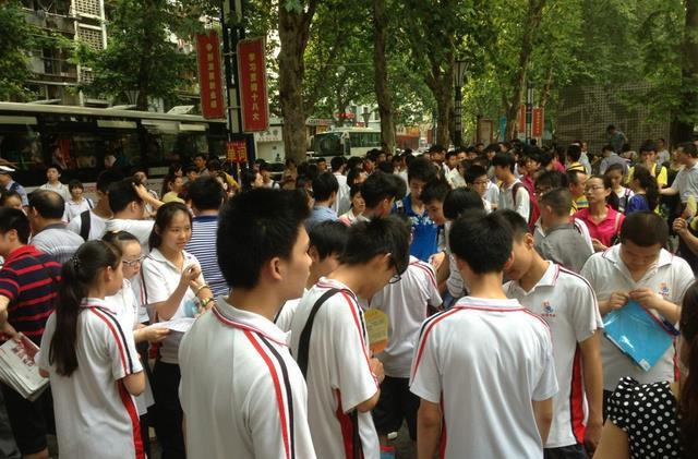 15岁初中生什么补钙好(初中生补钙)-硒宝网