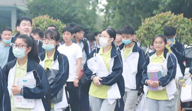 15岁初中生什么补钙好(初中生补钙)-硒宝网