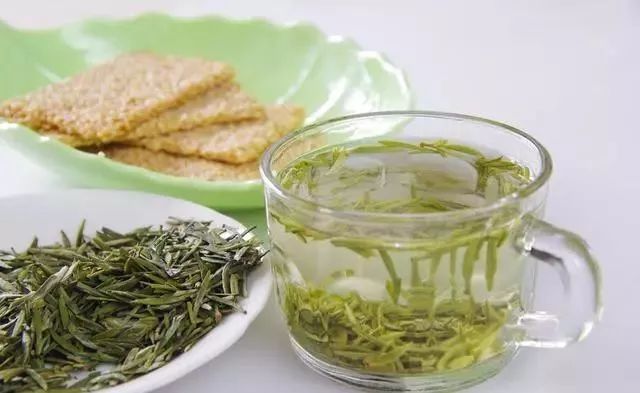 补硒会起疙瘩吗(吃硒片长痘痘)-硒宝网