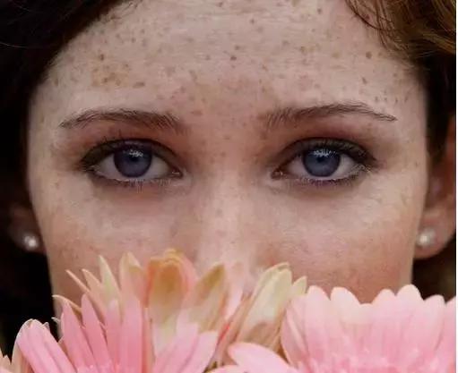 补硒多久能祛斑（硒对斑块的好处）-硒宝网