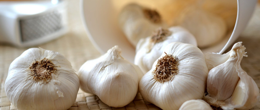 补硒还是大蒜素(大蒜硒的功效)-硒宝网