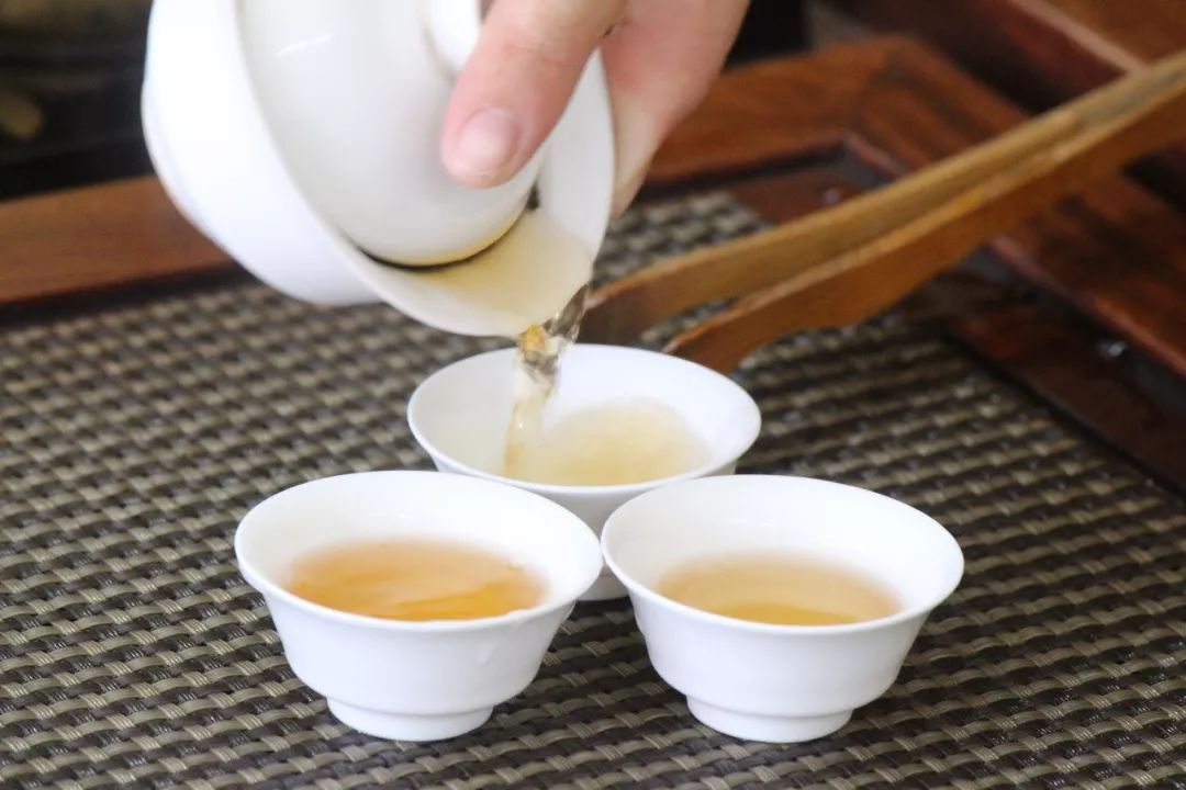 富硒单丛茶特点（富硒茶文化）-硒宝网