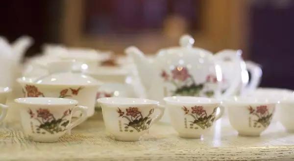 恩施富硒茶龙井(恩施龙井茶多少钱一斤)-硒宝网