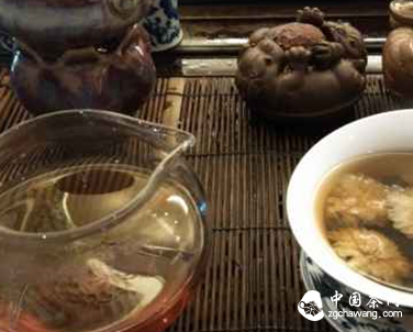 高山富硒茶红茶（高山硒红茶好处）-硒宝网