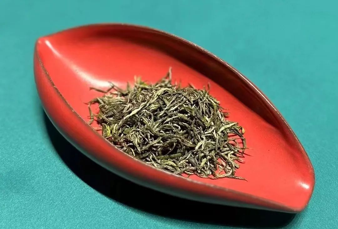 富硒茶冲泡颜色(冲泡茶颜色富硒的作用)-硒宝网